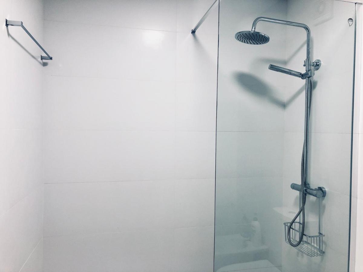 Blue River - Rua Dr Pita - Rooms Near Jardim Magnolia フンシャル エクステリア 写真